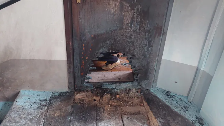 FOTO Ušli smo u zgradu koja je jutros gorjela u centru Zagreba, žena spašena u zadnji čas