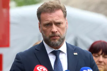 Banožić nakon odlaska šefa Odbora za obranu sa sjednice: 'Postoji sprega između Milanovića i Vidovića. Možete je nacrtati'