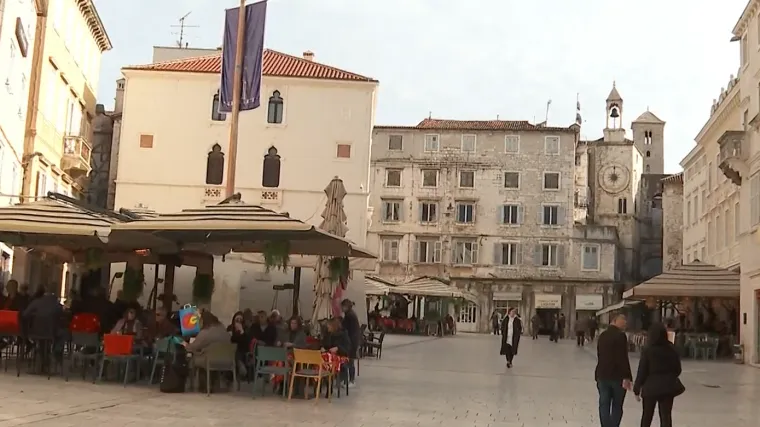 Advent bez božićnog ambijenta u Splitu: Zbog javnog natječaja nema ni lampica ni ukrasa