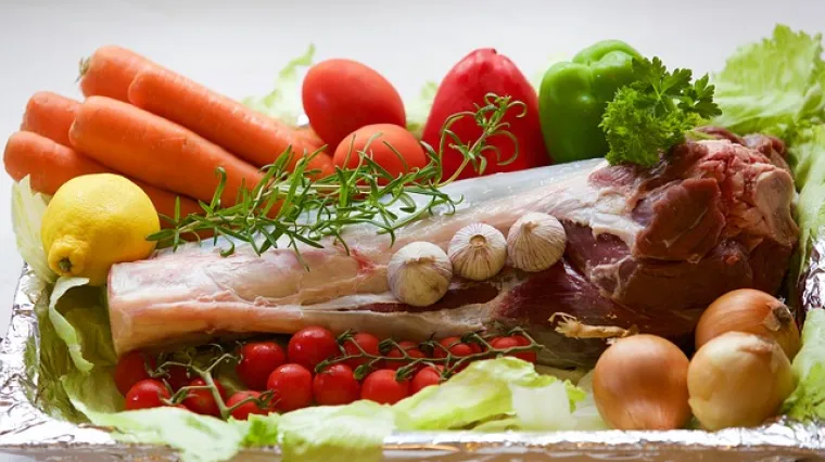 Koju salatu poslužiti uz biftek? Koja je savr&scaron;ena biftek salata?