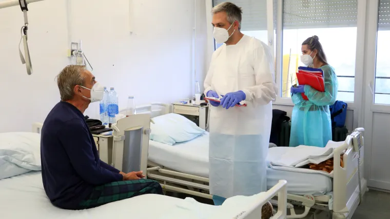 U Hrvatskoj 455 novih slučajeva korone, sve je više pacijenata na bolničkom liječenju