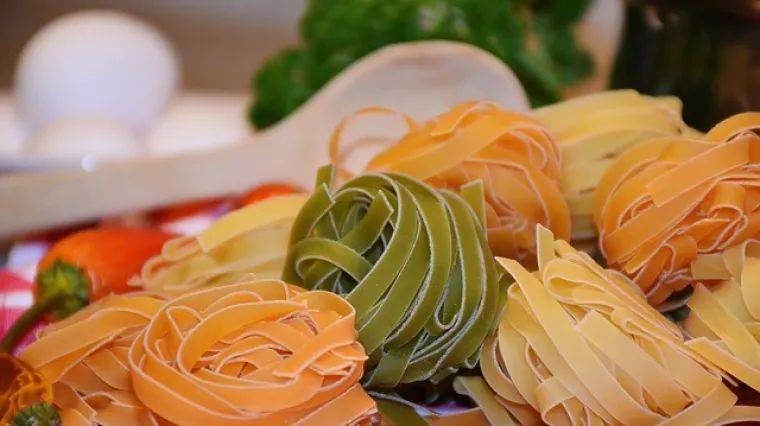 Tjestenina s tikvicama i su&scaron;enim rajčicama - recept i priprema