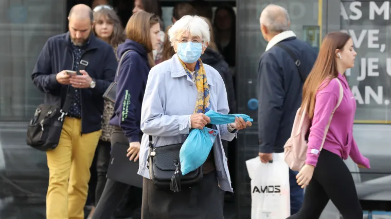 U posljednja 24 sata 322 nova slučaja koronavirusa, raste broj zaraženih u bolnicama