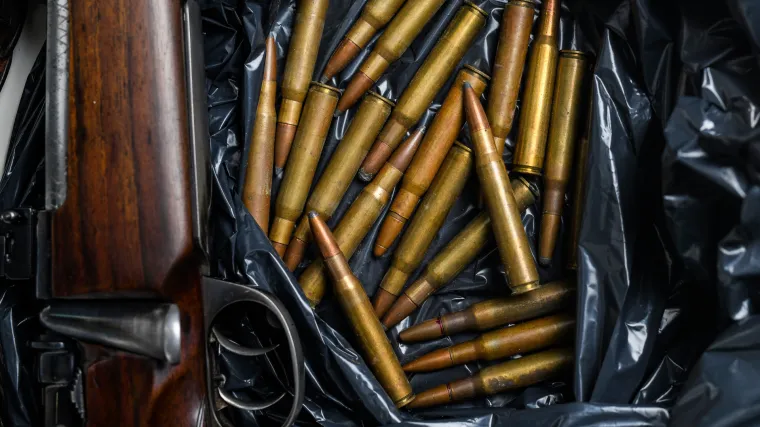 70-godi&scaron;njak prijetio članovima obitelji, kod sebe imao ručnu bombu, tromblonske mine, pu&scaron;ku...