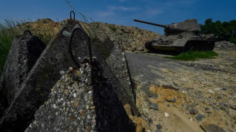 Zastupnici u Pragu odobrili obuku 4000 ukrajinskih vojnika: 'Nemamo novca za raskošno uplitanje u ratni sukob'