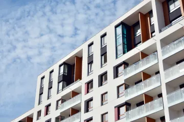 Država u vlasništvu ima više od 5000 stanova, prazno zjapi njih 629