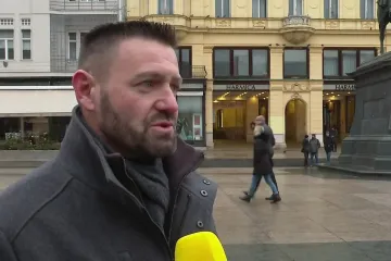 Cijeli dan vozio iz Njemačke pa se molio s 'braćom' na zagrebačkom trgu. Molitelji opet u akciji