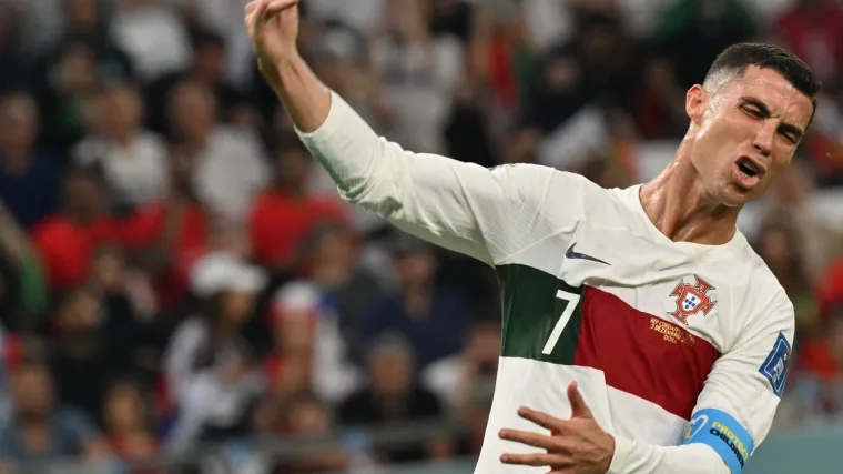 Engleski novinari o&scaron;tri prema najvećoj portugalskoj zvijezdi: 'Oni mogu biti svjetski prvaci, ali moraju izbaciti Ronalda iz prve momčadi'