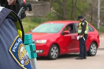 Tristo poginulih u prometu, 120 oduzetih auta: Trebamo li postrožiti kazne za kršenje prometnih pravila?