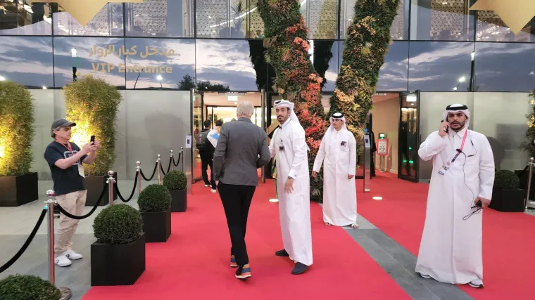 Jedna od najvećih svjetskih legendi došla je gledati Hrvatsku. Samo pogledajte tko se ukazao na stadionu Education City