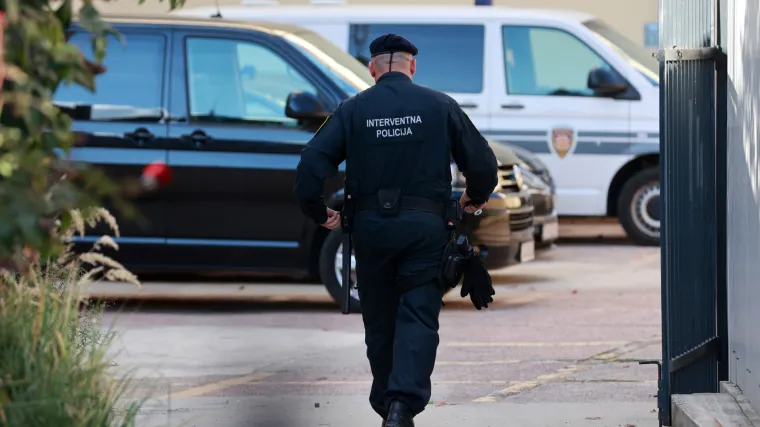 Drama u Zadru: Rastresen vikao i odbijao razgovarati s pregovaračima, a onda je zapucao