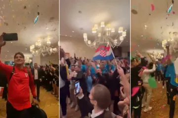 Možda i najbolji video proslave do sada... Pogledajte kako su Vatreni dočekani u svojem hotelu nakon prolaska u polufinale