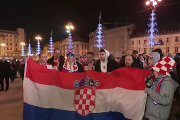 RTL Danas iz najvećih fan zona u Hrvatskoj! Na debelim minusima zagrijava se pjesmom