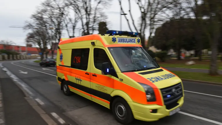 Rovinj: Građevinski radnik pao s poslovne zgrade s visine od 8 metara i preživio