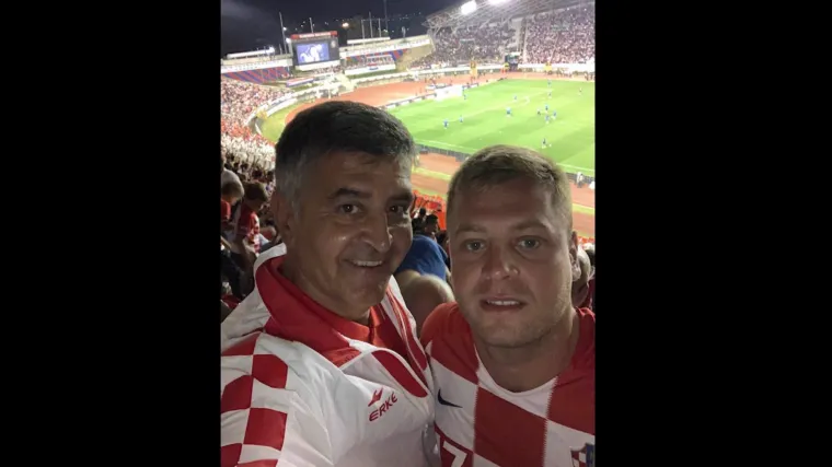 Uoči utakmice s Argentinom Nenad Periš objavio fotografiju sa sinom na Poljudu