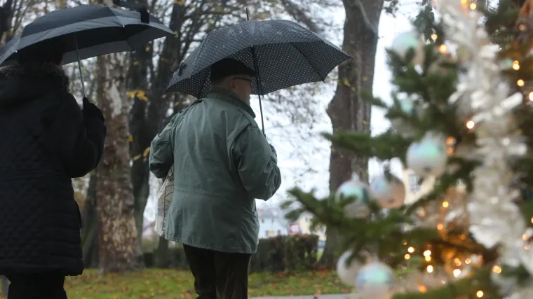 Danas ki&scaron;a i južina, a za vikend nas očekuje prava zima. Temperature će opet porasti pred Božić