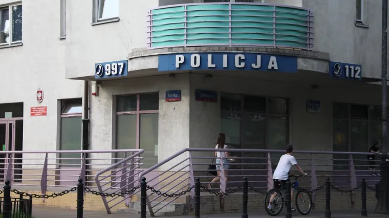 Poljski &scaron;ef policije u Ukrajini dobio dar koji je ubrzo eksplodirao: Dvojica lak&scaron;e ozlijeđena