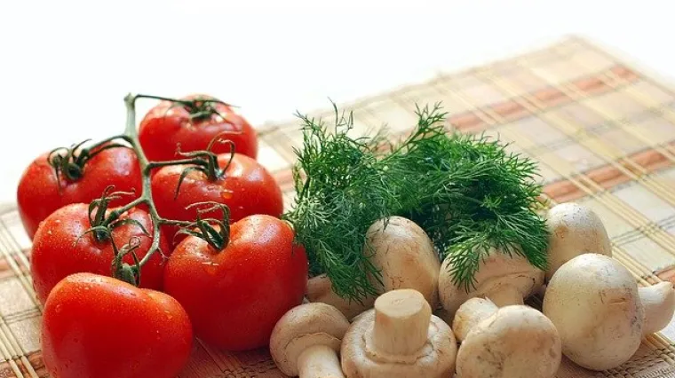 Umak od &scaron;ampinjona i če&scaron;njaka - recept i priprema