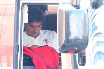 Rijetko kada ga vidimo vakvoga. Provjerite kako je izbornik Vatrenih Zlatko Dalić izgledao kada je napuštao hotel u Kataru