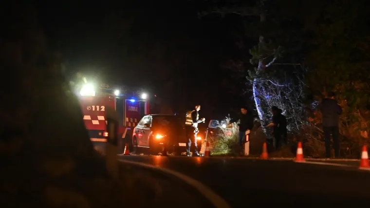 Kod Omi&scaron;a sletio auto: Četiri osobe te&scaron;ko ozlijeđene