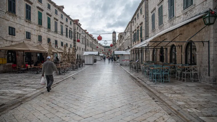 Ojačat će južina, temperature će na Jadranu ići i do 16 stupnjeva, tek ponegdje ki&scaron;a