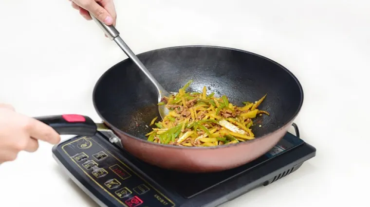 &Scaron;to je indukcijska ploča za kuhanje?