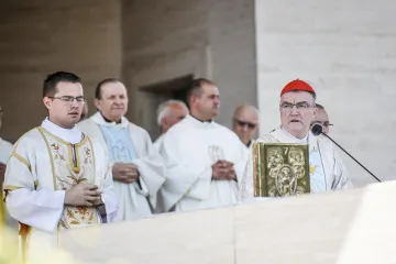 Oštre kritike i s oltara: Evo što su hrvatskom narodu poručili zagrebački, riječki, osječki i splitski nadbiskupi
