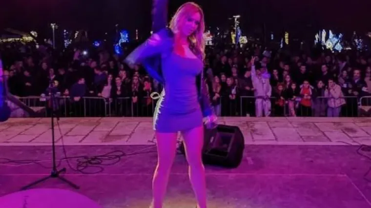 Lidija Bačić u opakoj haljini pokazala sve svoje čari: Nije moglo kraće, a bome ni uže