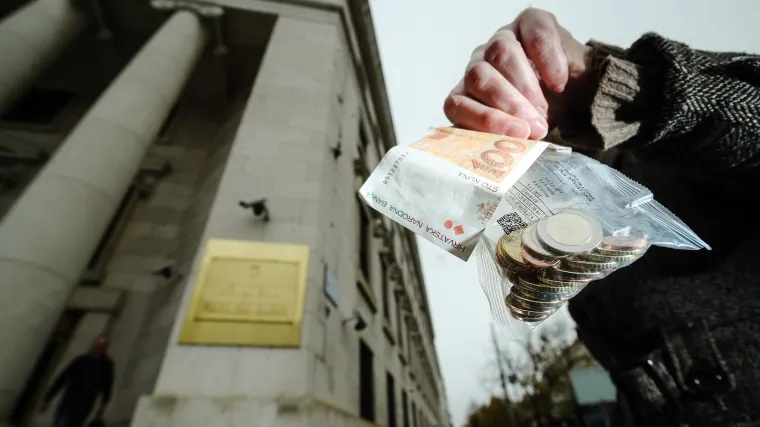 Iz banaka poručuju da se za Staru godinu opskrbite gotovinom: 'Kartice neko vrijeme neće raditi'