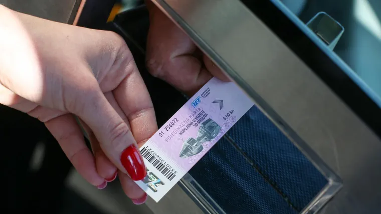 ZET karte od 1.1. neće biti moguće kupiti kod vozača! Objavljene cijene u eurima