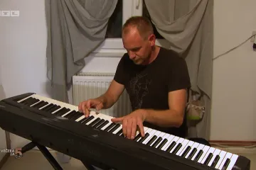 Ivanu se život promijenio nakon emitiranja 'Večere za 5 na selu': 'Dobio sam posao kao profesor klavira'