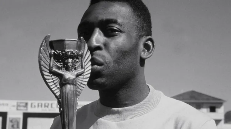 Preminuo legendarni Pel&eacute;, jedan od najboljih nogometa&scaron;a svih vremena