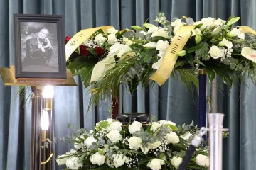 Hrvatska se danas oprašta od Massima. Na Gradsko groblje Zadar stigli brojni glazbenici i prijatelji