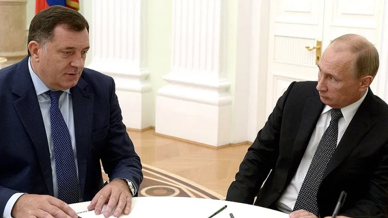 Dodik odlikovao Putina: 'On je pouzdani oslonac Republike Srpske'