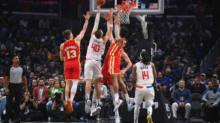 Ponosna moja je zemlja: Nezaustavljivi Ivica Zubac igra ko&scaron;arku života