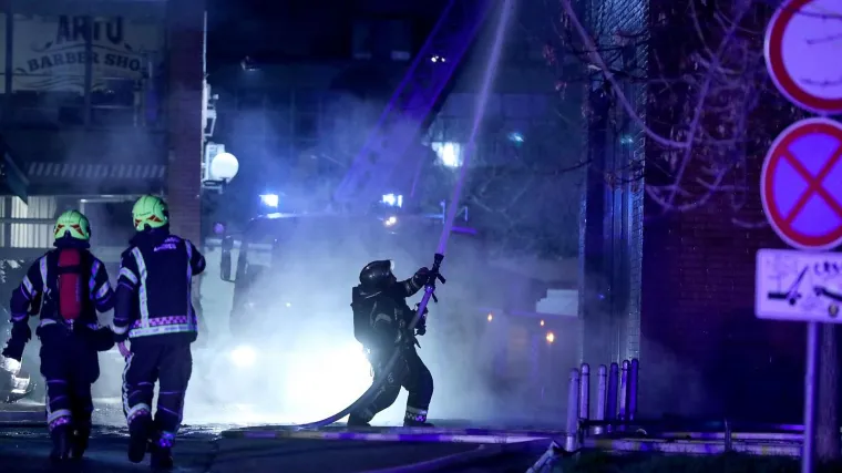 Veliki požar izbio u Splitu, na terenu je 30 vatrogasaca i deset vozila