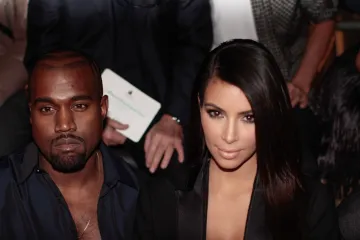 Samo dva mjeseca od službenog razvoda s Kim Kardashian, Kanye West već u drugom braku s misterioznom plavušom