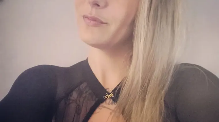 Odgovor jo&scaron; nije stigao: Odlučila se sama oglasiti nakon &scaron;okantne ponude koju je njezin suprug dao drugom mu&scaron;karcu