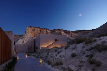 Pogledajte gdje je Kanye West oženio zgodnu inženjerku: Par uživao u ultra luksuznom resortu usred pustinje