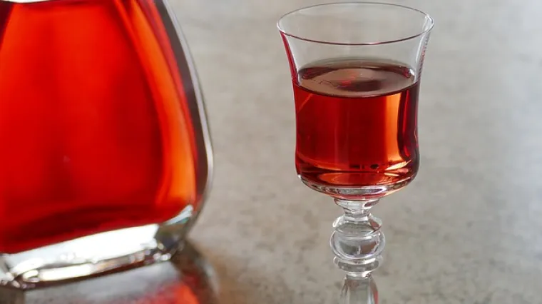 Recept za domaći liker od smrznutih malina