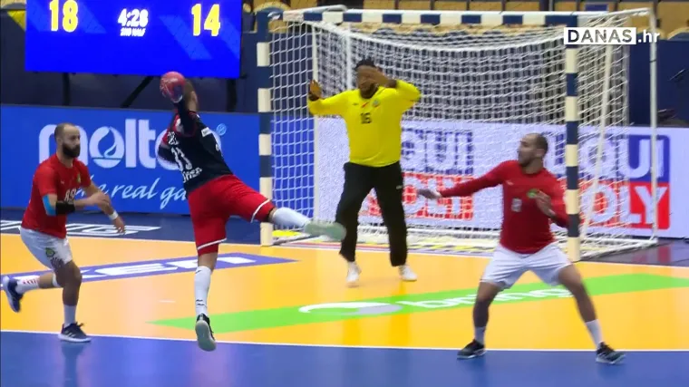 Živa vatra: Pogledajte čarobnu Cindrićevu predstavu u kojoj je Marokance napunio do vrha