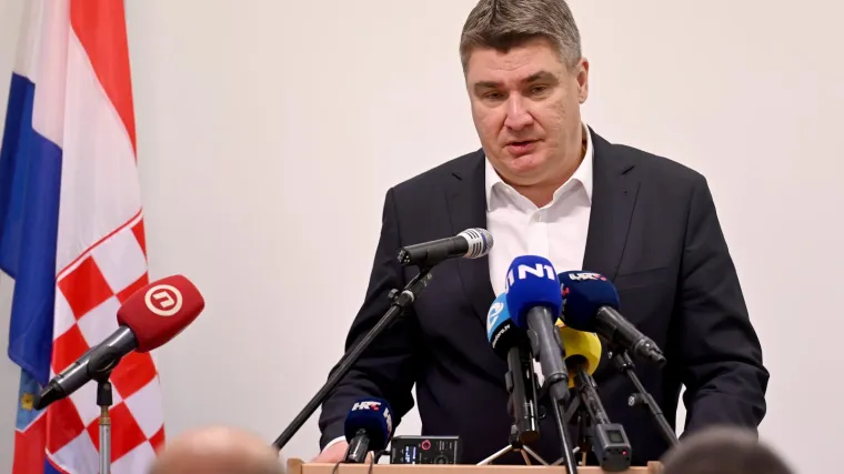 Posjetio &scaron;kolu pa izjavio: 'Orban je gotovo jedini koji se &bdquo;udostojio&rdquo; doći na Tuđmanov sprovod, to se pamti'