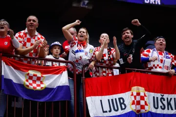 Kauboji su možda podbacili, ali navijači nisu: Donosimo vam čudesne kadrove iz Švedske