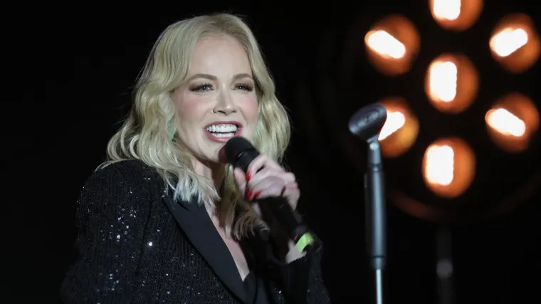 Jelena Rozga se ne može pomiriti s otkazanim koncertom u Splitu: 'Žao mi je, voljela bih da moj grad vidi...'