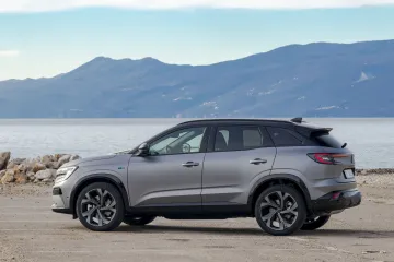 Zbog dva velika aduta, kupci bi mogli poludjeti za njim: Pogledajte kako izgleda Renaultov SUV koji je stigao u Hrvatsku