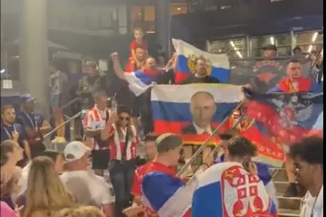 Incident na Australian Openu! Zastava s Putinom, zabranjeni simbol i sukob s policijom srpskih navijača