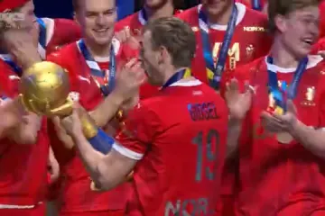 Danci uz predivnu gestu proslavili treći uzastopni naslov prvaka svijeta