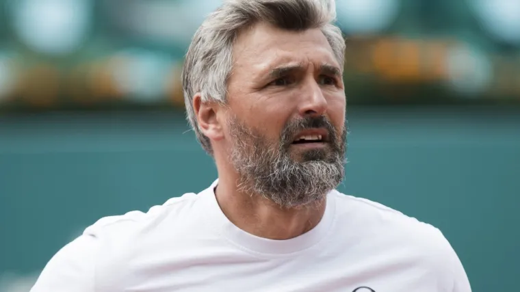 Video Ivani&scaron;evića iz 2000. veliki hit u Srbiji: 'Hrvat psovao kao kočija&scaron;, jel' vam sada jasno za&scaron;to trpi Novaka?'