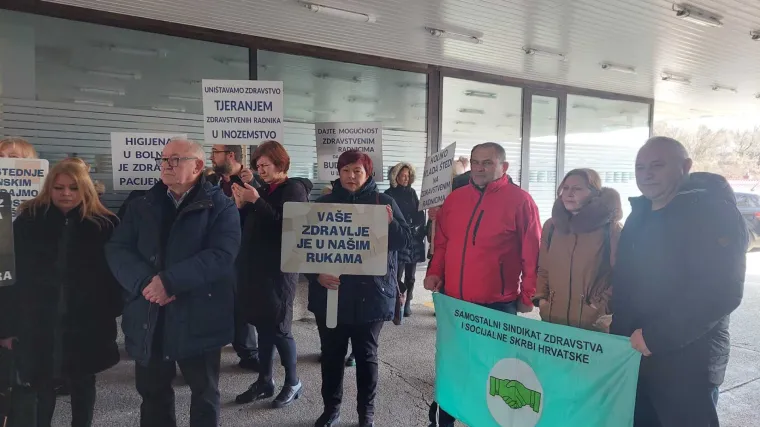 Sindikati traže sastanak sa Bero&scaron;em: 'Ponudili su nam nekog tko ni o čemu ne dolučuje'