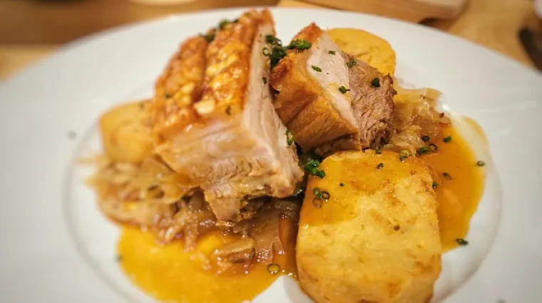 Svinjski but s krumpirom u pećnici - recept i priprema